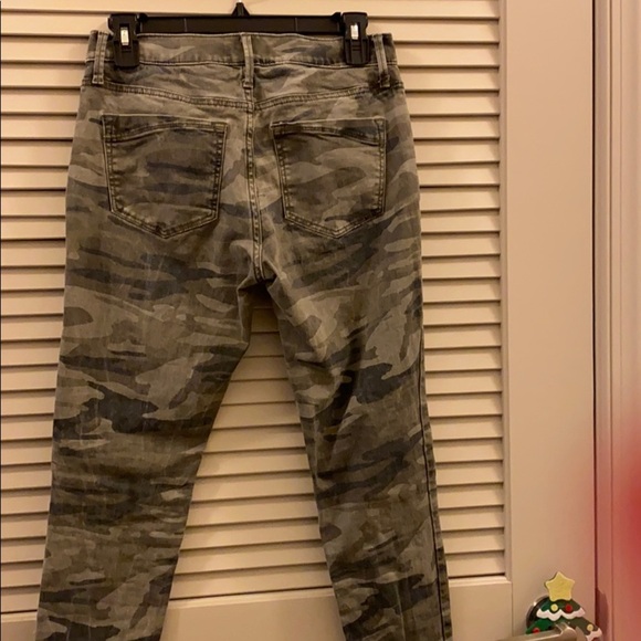 Express Jeans - Picture 3 of 5